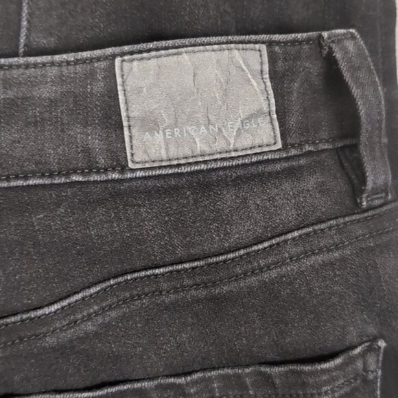 3/$20 American Eagle High Rise Jeggings Black Skinny Jeans Denim Size 2 Short - Picture 10 of 13